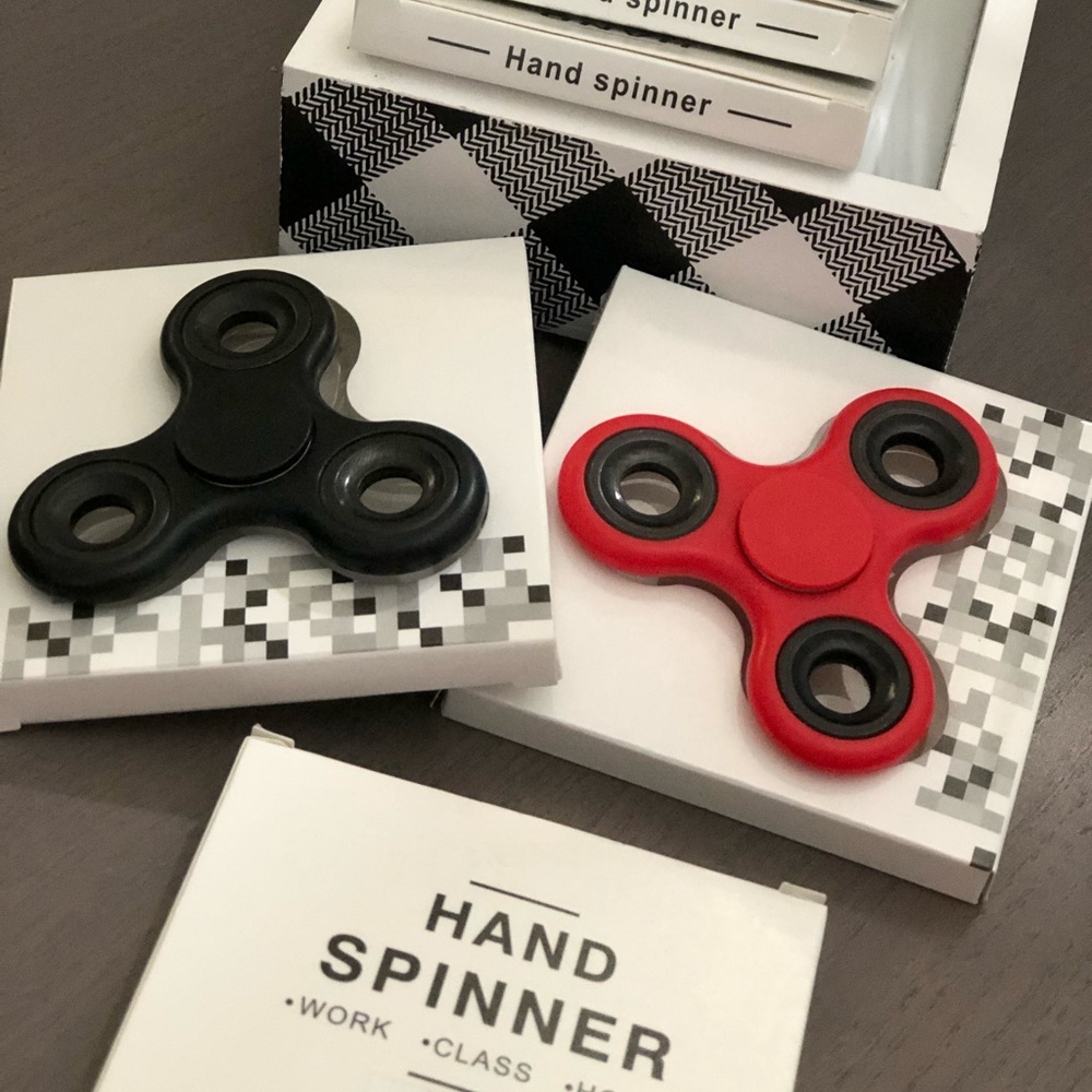 FREE w/ BUNDLE PURCHASE 🎁 FIDGET Spinner S…